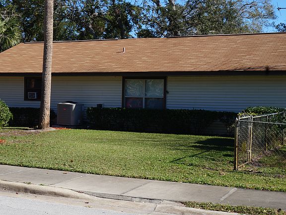 5th image of 775 E Victoria Cir