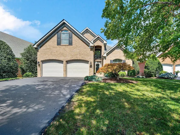3370 Southwood Village Ct, Roanoke, VA 24014