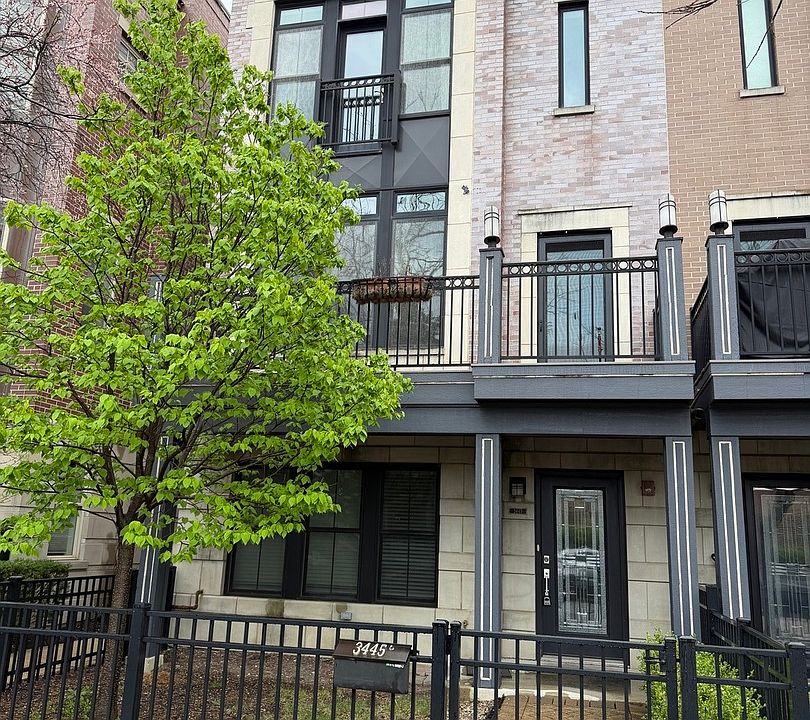 1st image of 3445 N Whipple St