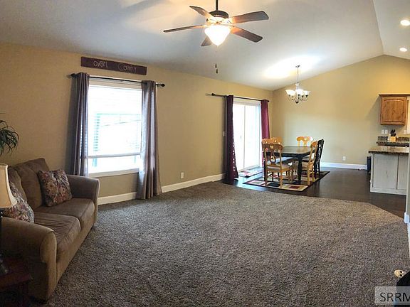4th image of 596 Manchester Ln
