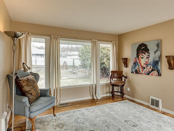 5th image of 4011 E Cleveland Ave