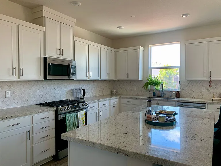 2050 Brighton Dr — Photo 38
