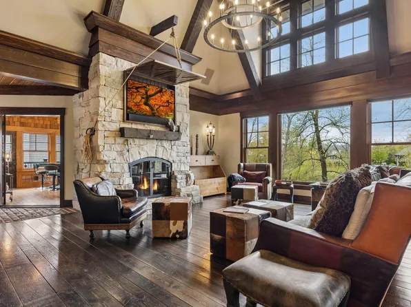 1610 Locust Hills Pl, Wayzata, MN 55391