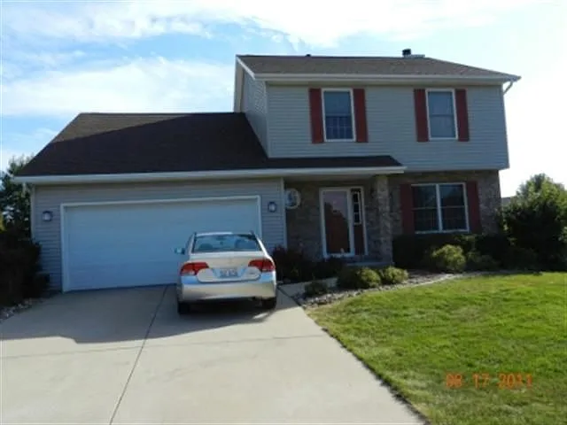 17 Holder Way photo 1