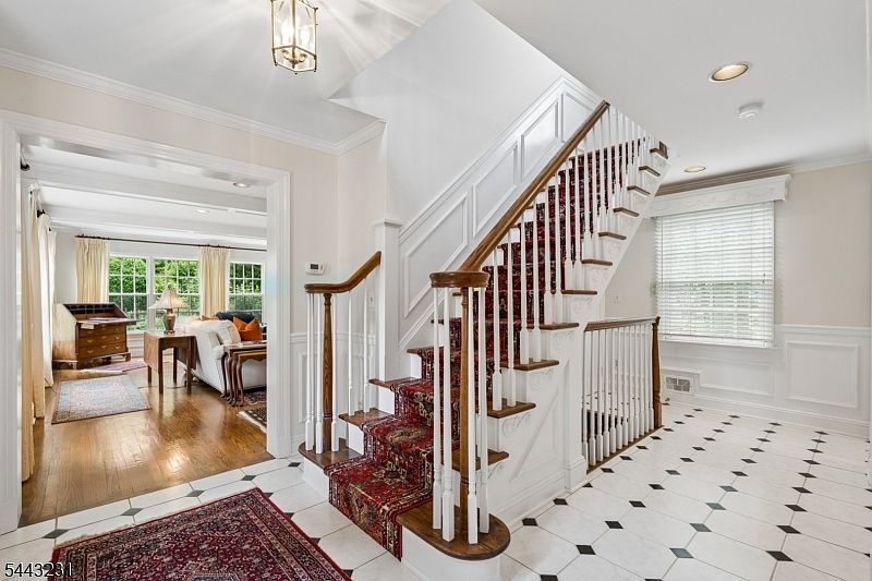 1st image of 638 Mountain Ave
