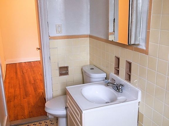 5th image of 17290 Highland Ave APT 3H