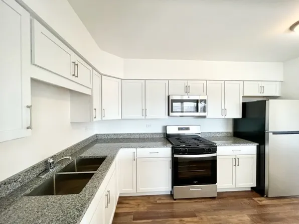 8630 S Nordica Ave #5, Burbank, IL 60459