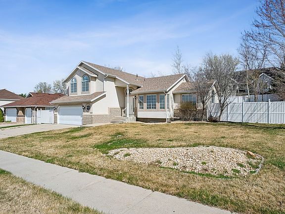 1949 Wasatch Blvd, Sandy, UT 84092 | MLS #2076061 | Zillow