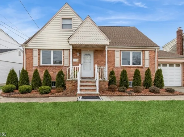 34 Winslow Ter, Fair Lawn Boro, NJ 07410