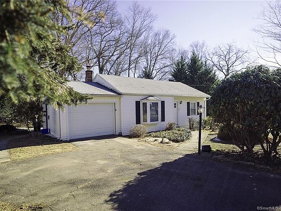 2nd image of 130 Lisbon Dr
