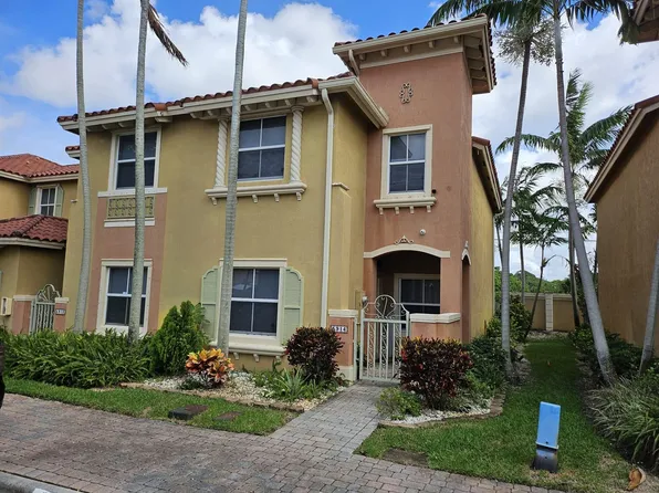 5914 Siena Lane, Hollywood, FL 33021