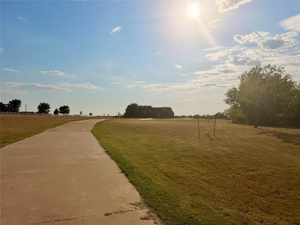 3967 N County Line Rd, Piedmont, OK 73078