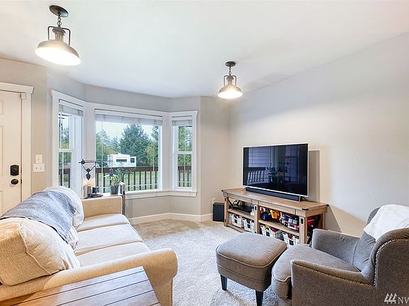3rd image of 20515 Crane Pl