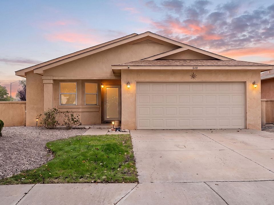 1st image of 640 Santa Fe Meadows Dr NE