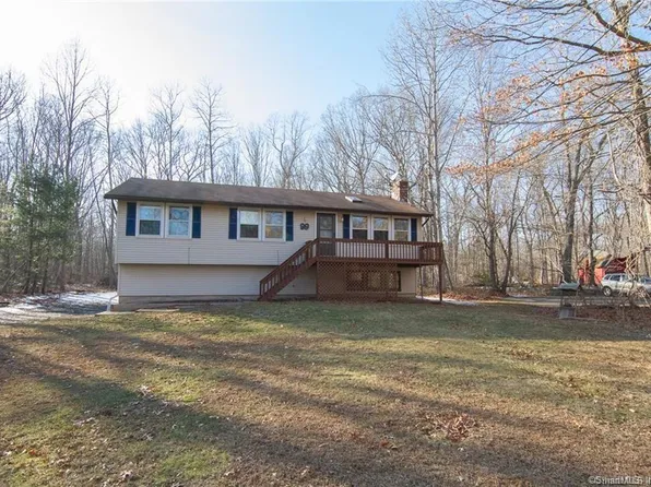 99 Airline Road, Clinton, CT 06413