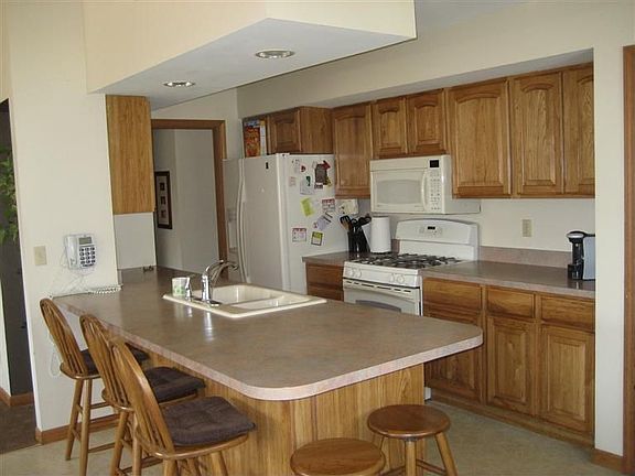 4th image of 9417 W 125th Ct