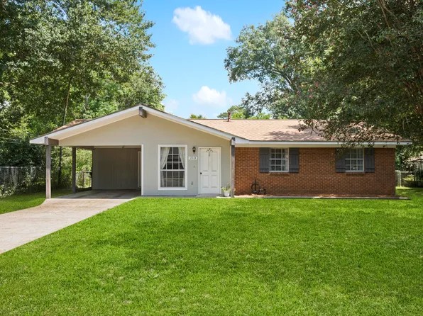 213 Ford Dr, Petal, MS 39465
