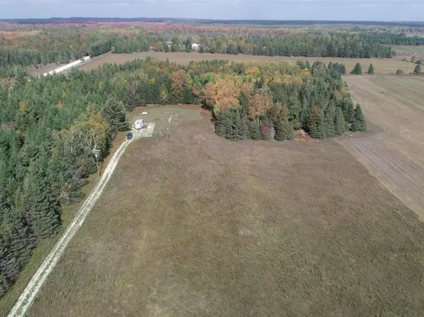 3580 W Us Highway 2, Gulliver, MI 49840