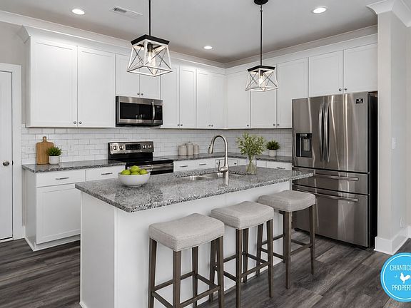 4th image of 1752 Eastfall St #1