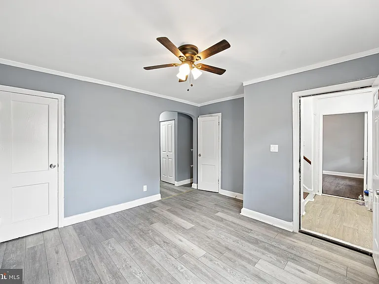 905 19th St NE #1 — Photo 3