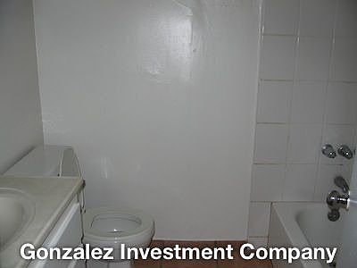 3rd image of 250 E Kingsley Ave APT 4