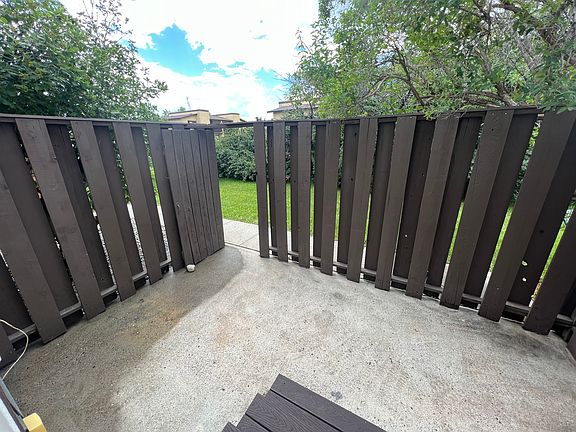 Fenced patio, southwest facing