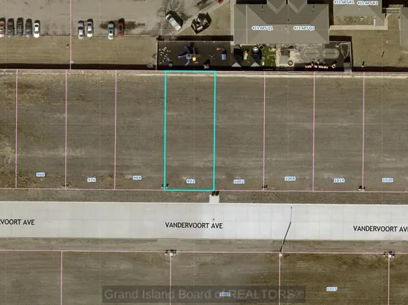 992 Vandervoort Ave, Grand Island, NE 68801