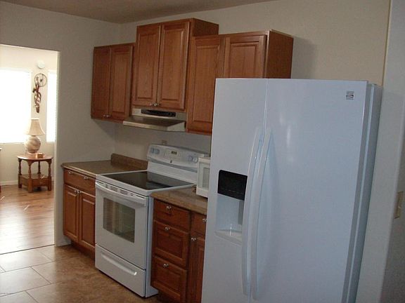 3rd image of 120 W Mora Dr