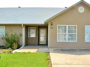 925 Silverleaf Cir, Bono, AR 72416