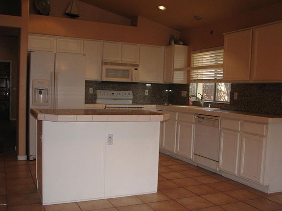 5th image of 20278 N 51st Dr