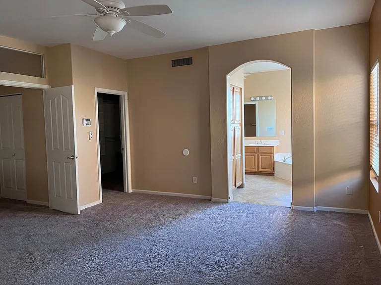 4746 W Carla Vista Dr — Photo 26