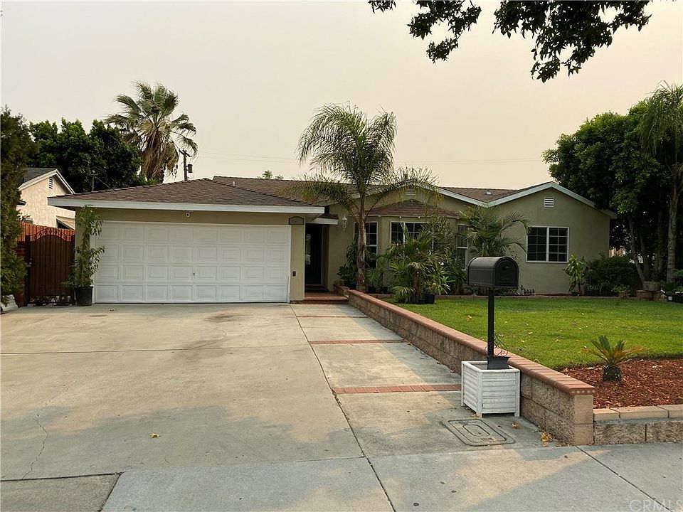 1st image of 422 E La Deney Dr