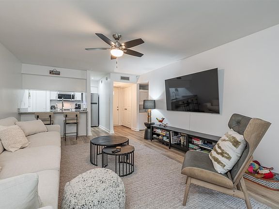 4th image of 4837 Cedar Springs Rd APT 110