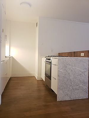 4th image of 200 E 30th St APT 1k