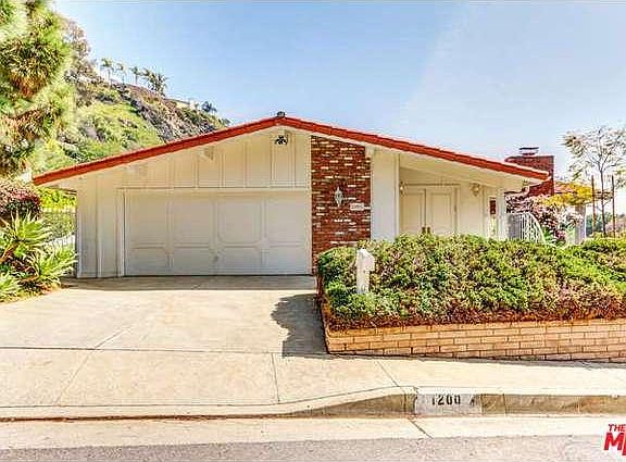 3rd image of 1200 El Hito Cir