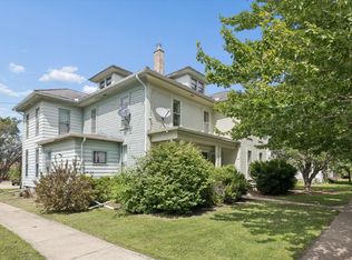 119 W North St, Geneseo, IL 61254