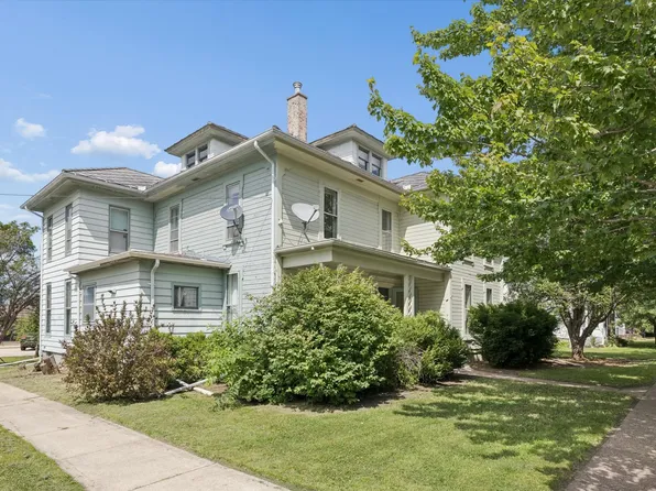 119 W North St, Geneseo, IL 61254