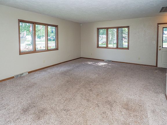 5th image of 90 30th St S