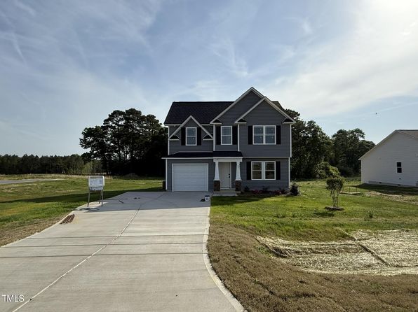 63 Coharie Dr, Lillington, NC 27546