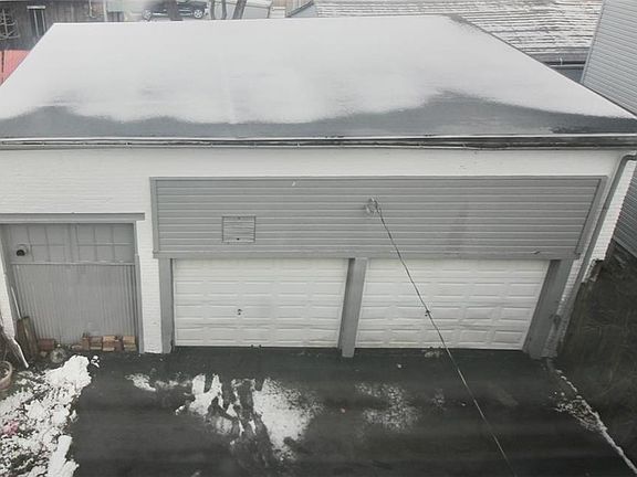 5th image of 143 Hampshire St