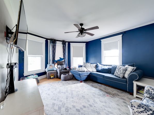 60 White St #1