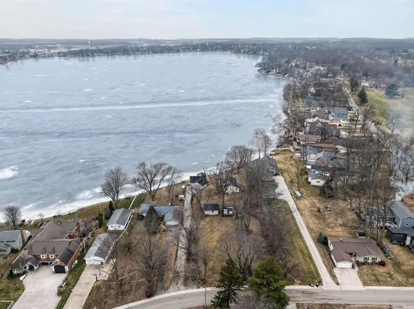 13471 N Eastshore Dr, Syracuse, IN 46567