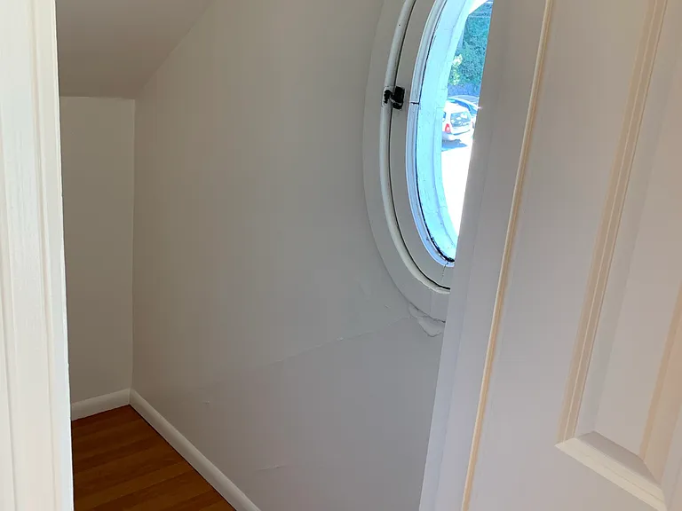 5600 University Way NE — Photo 6