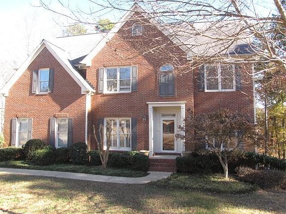 480 Havenmist Landing is a 5 BD/3.5 Bath Suwanee Home with F