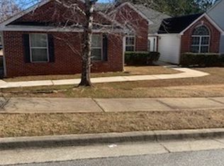 3801 Teton Pass, Ellenwood, GA 30294