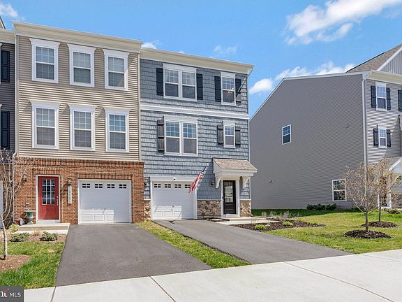 2nd image of 10583 Waterbury Woods Way