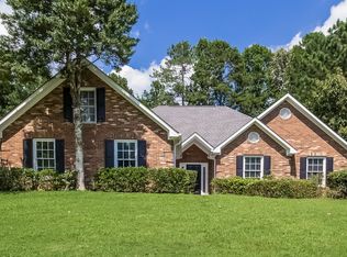5585 Snowberry Dr, Sugar Hill, GA 30518