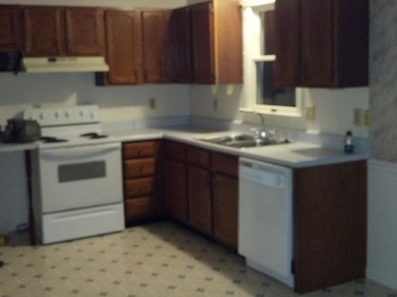 2nd image of 135 Nightingale Ave