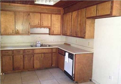 2nd image of 2197 N 60th Ave