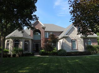 26101 Edinborough Cir, Perrysburg, OH
